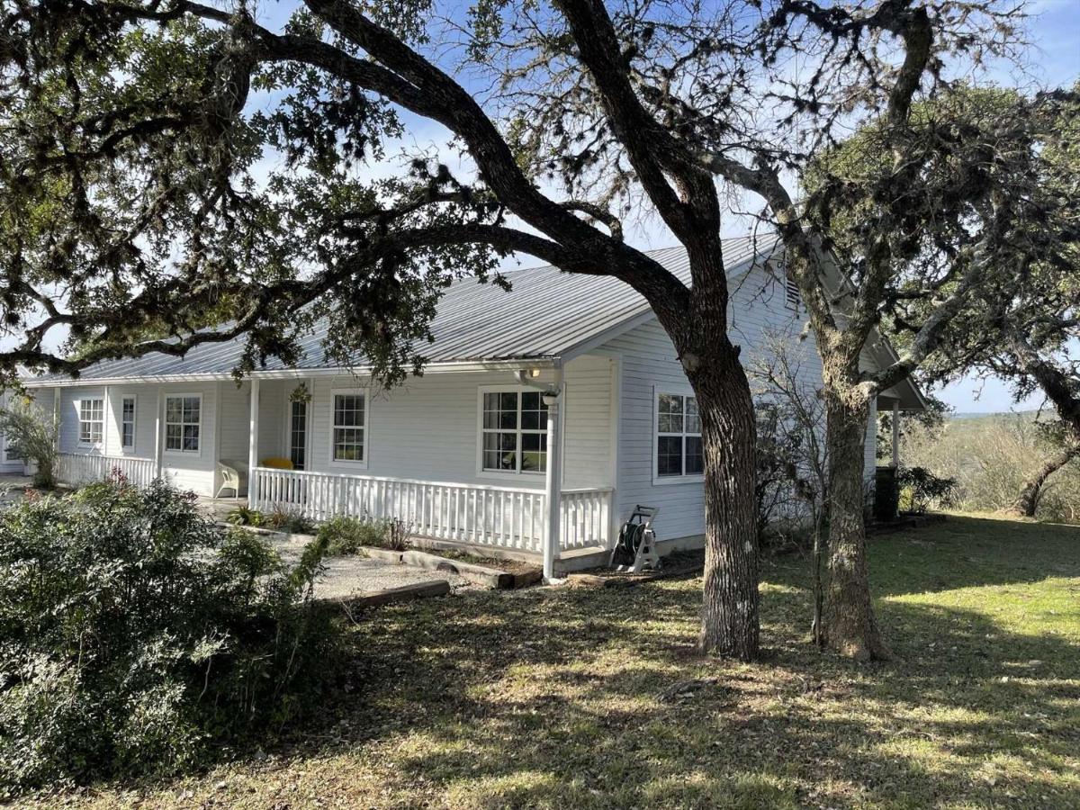 Bed and Breakfast West 1077 Guest Ranch - Retreat à Tarpley Extérieur photo