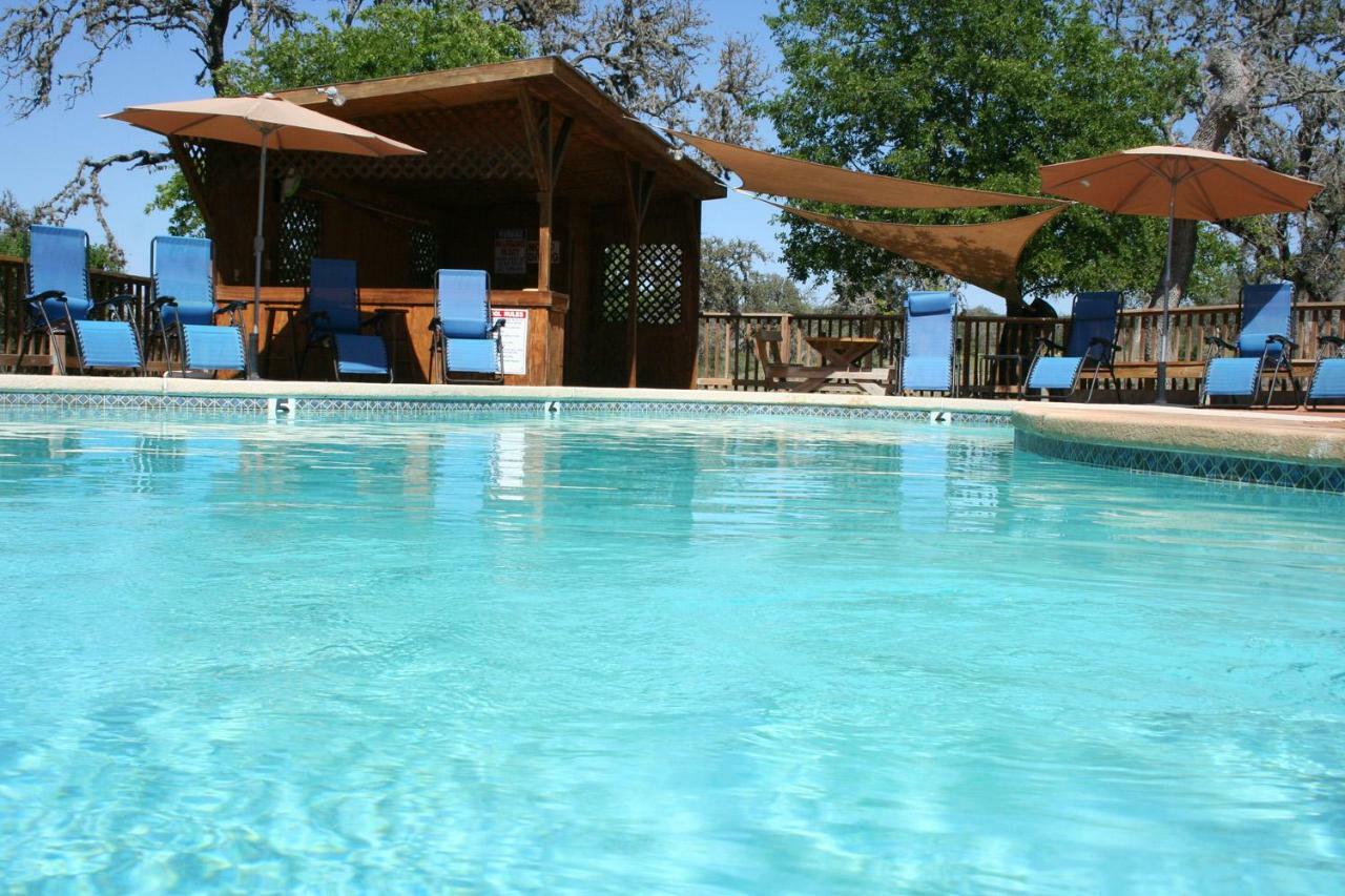 Bed and Breakfast West 1077 Guest Ranch - Retreat à Tarpley Extérieur photo